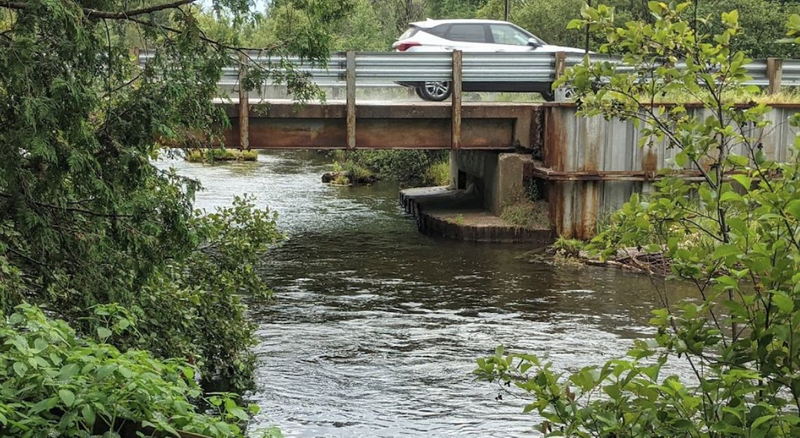Gates Au Sable Lodge (Canoe Inn) - Web Listing Photo (newer photo)